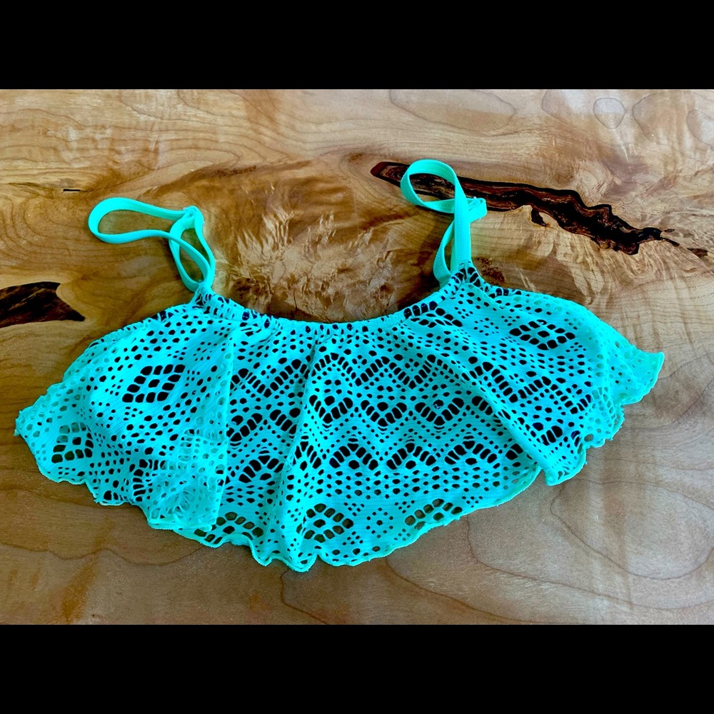 Malibu Dream Girl Bikini Ruffle Top